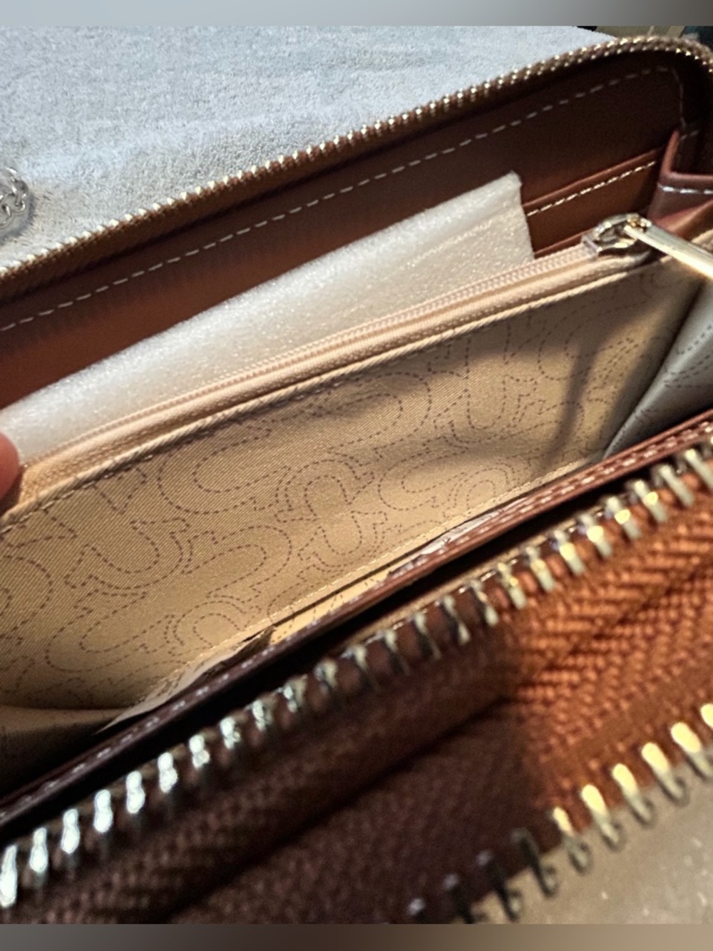 TRUE RELIGION DENIM CROSSBODY/WRISTLET/WALLET, LEATHER TRIM, NEW W/ TAGS! - Picture 9 of 14